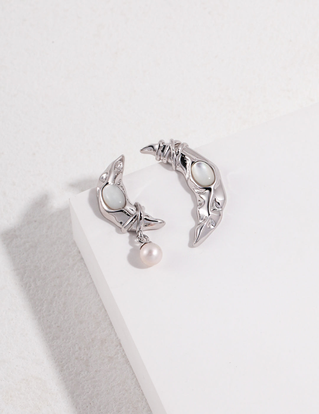 Earring Moon Heart