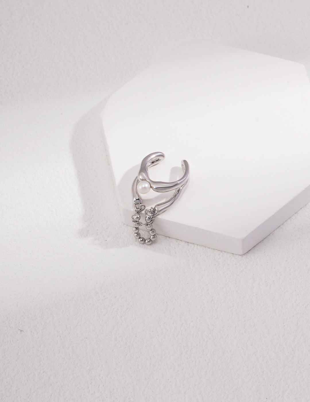 Ear Cuff Pearl Touch