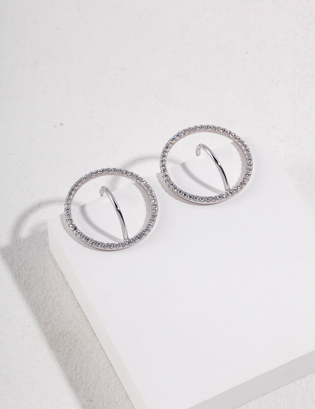 Earring Seek