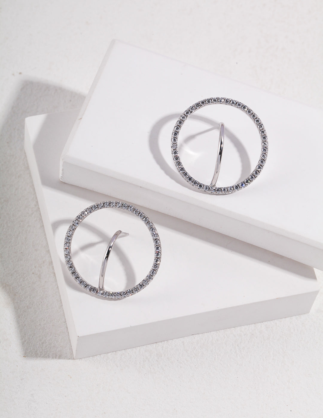 Earring Seek