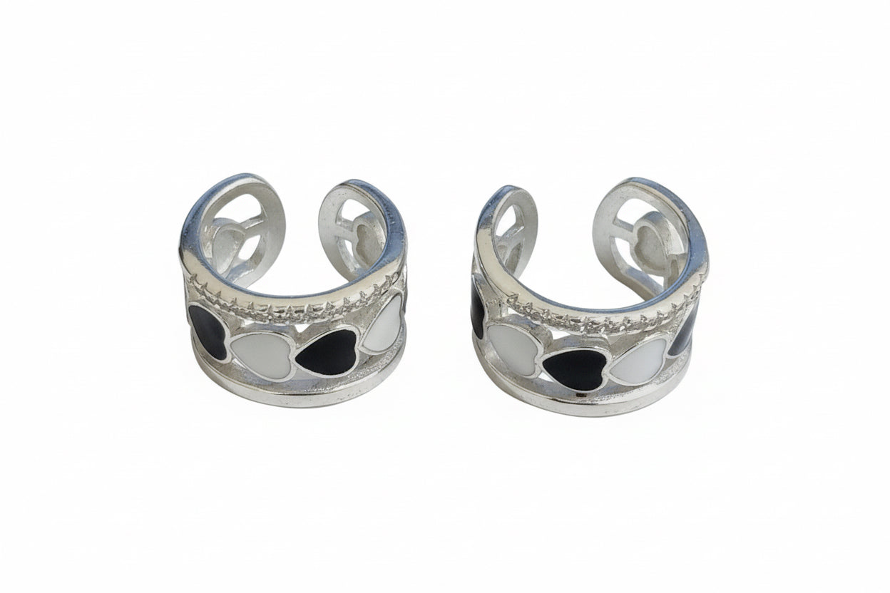 Ear cuff White & Black