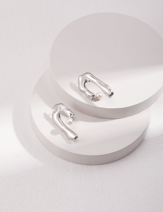 Earring Gentle Touch